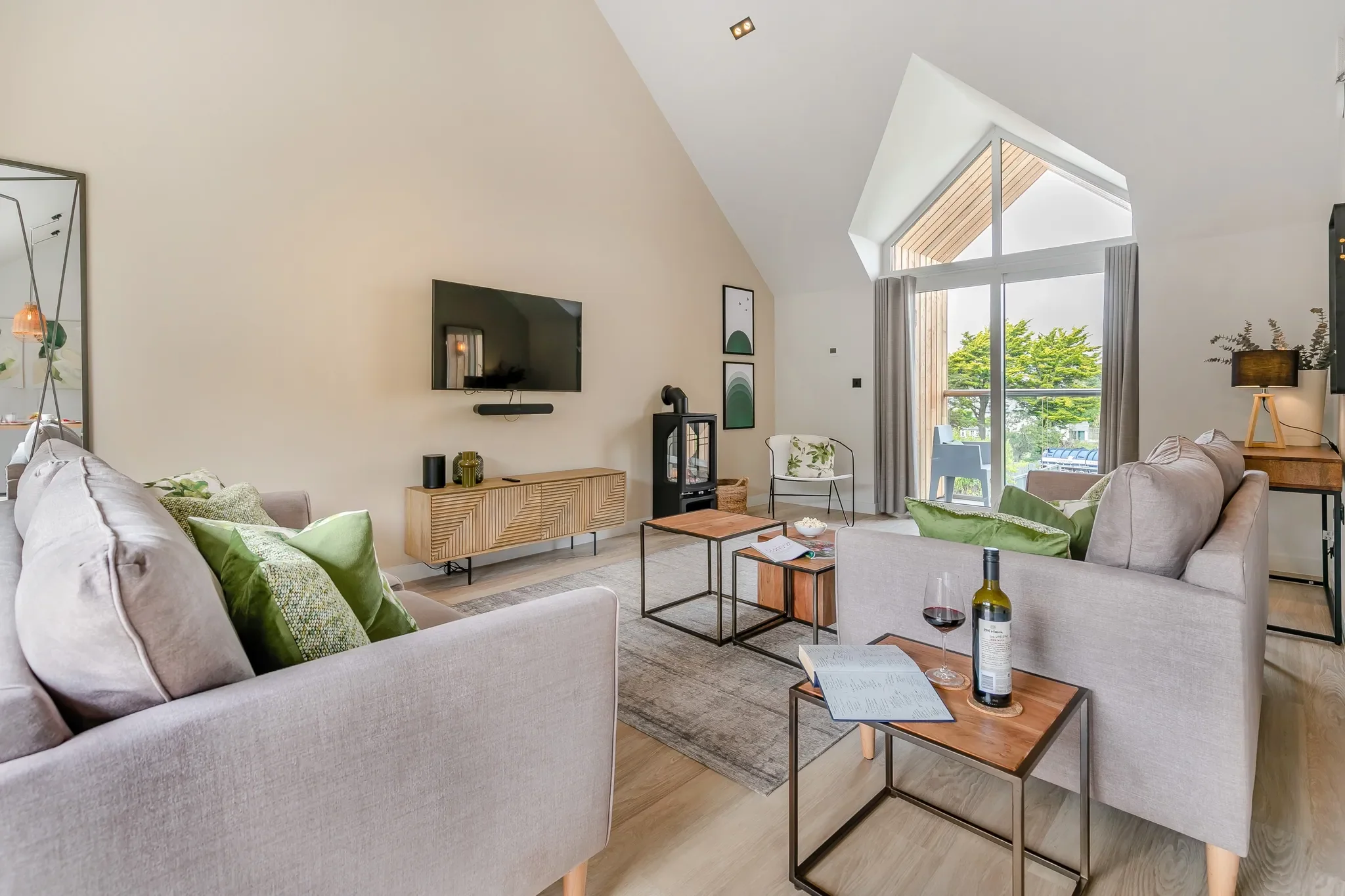 Gwari Spa Barn 2.0 at Whalesborough — living space