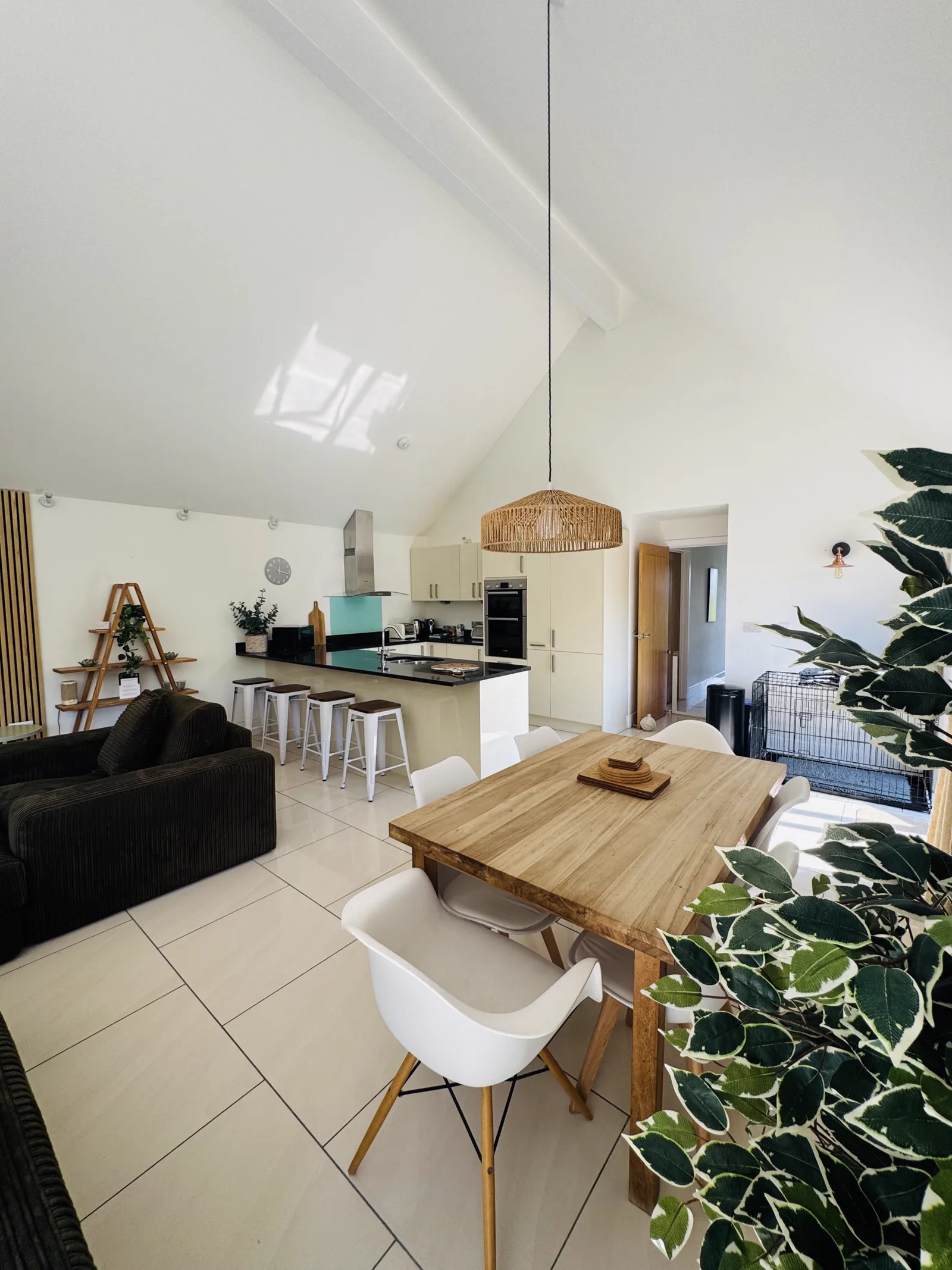 Warrens — 5-star gold single-storey with hot tub sleeping 4, Whalesborough